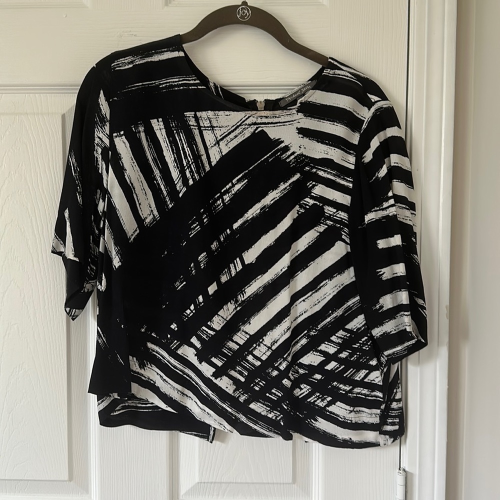 Michael Stars Crop Shirt Black and White
